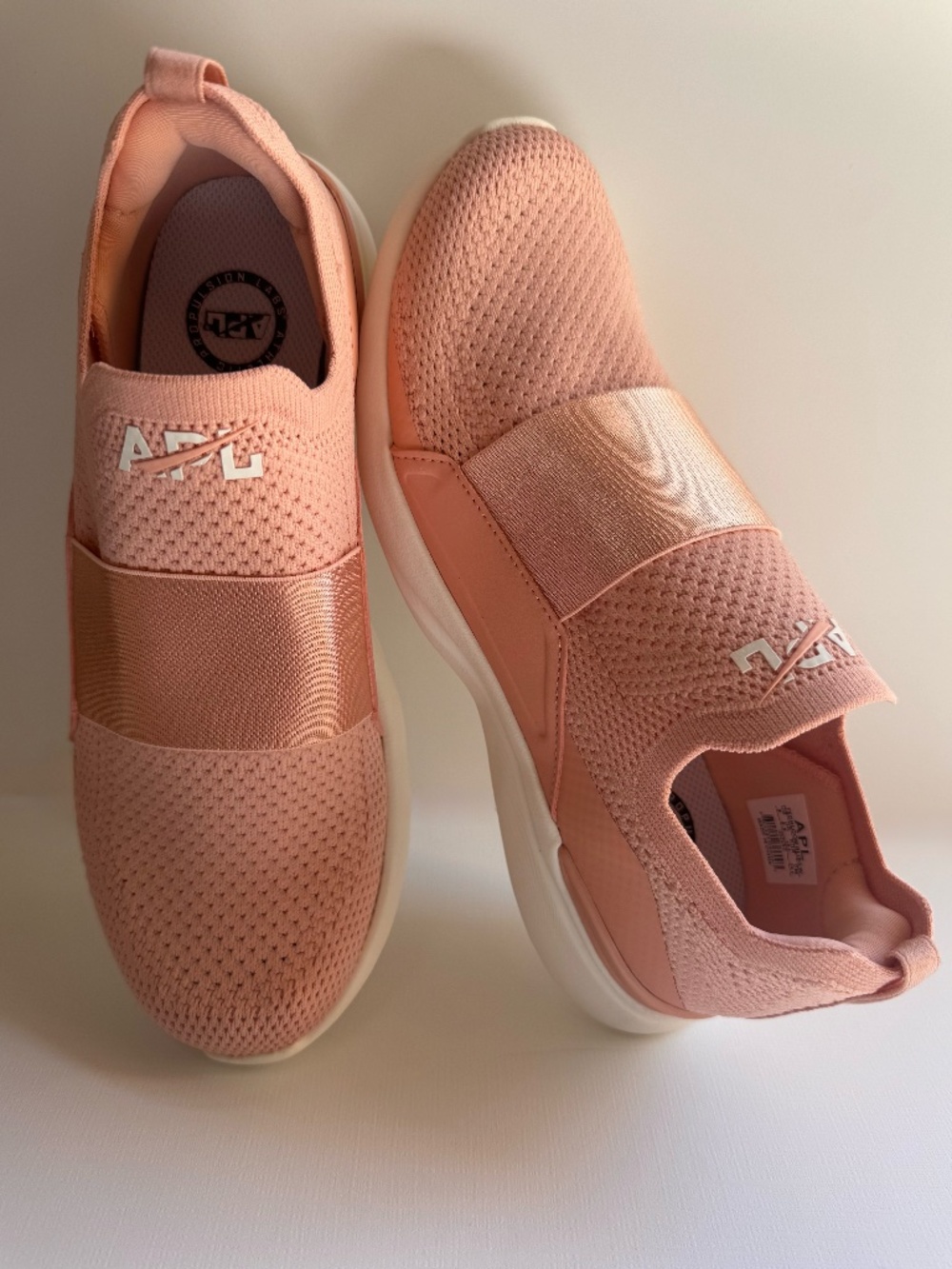 APL TechLoom Bliss Womens 8 Blush Ivory Slip On Athletic Sneakers Comfort NWOT